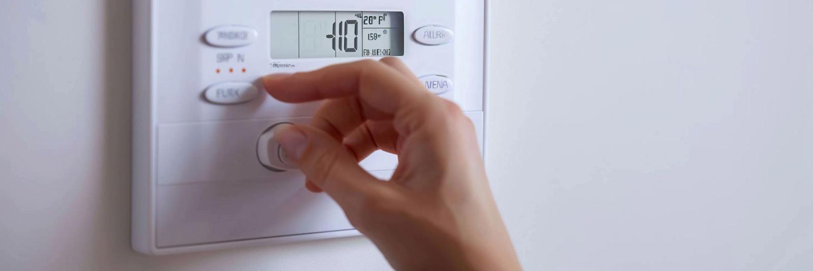Die Wärmeerzeugung in Großunternehmen ist oft Teil des Energiemanagements, um Kosten zu reduzieren und die Umweltbelastung zu minimieren.